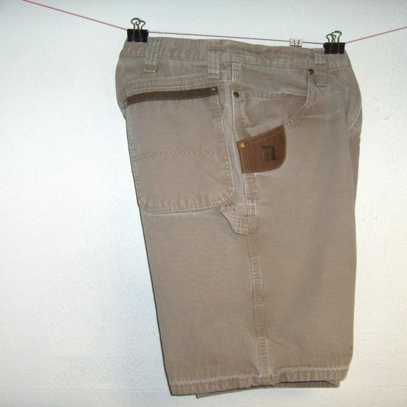 Riggs Workwear Cargo shorts, Measure 35" waist - Picture 4 of 8